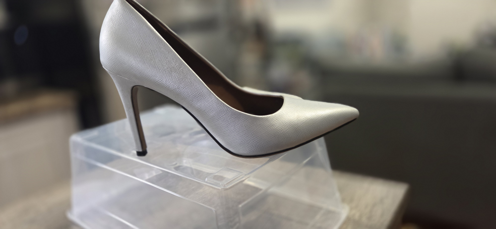 Silver Heels - photo 2