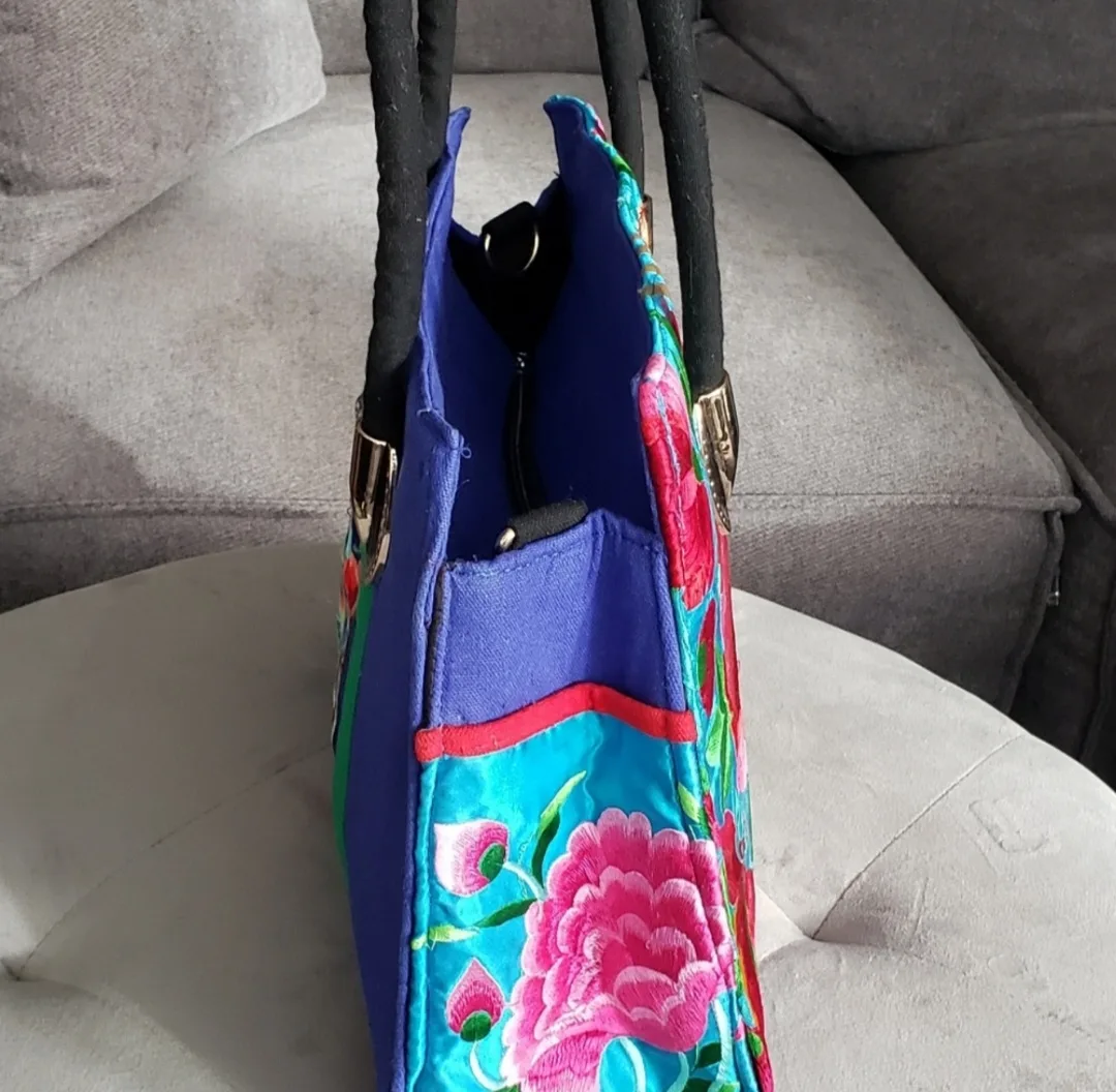 Floral Embroidered Hmong Bag image indicator(2)