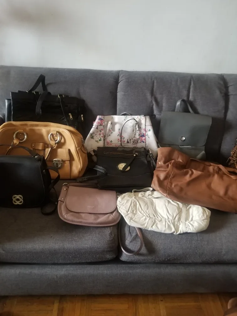 Women's Handbag Bundle (Good Bags 🖤) thumbnail