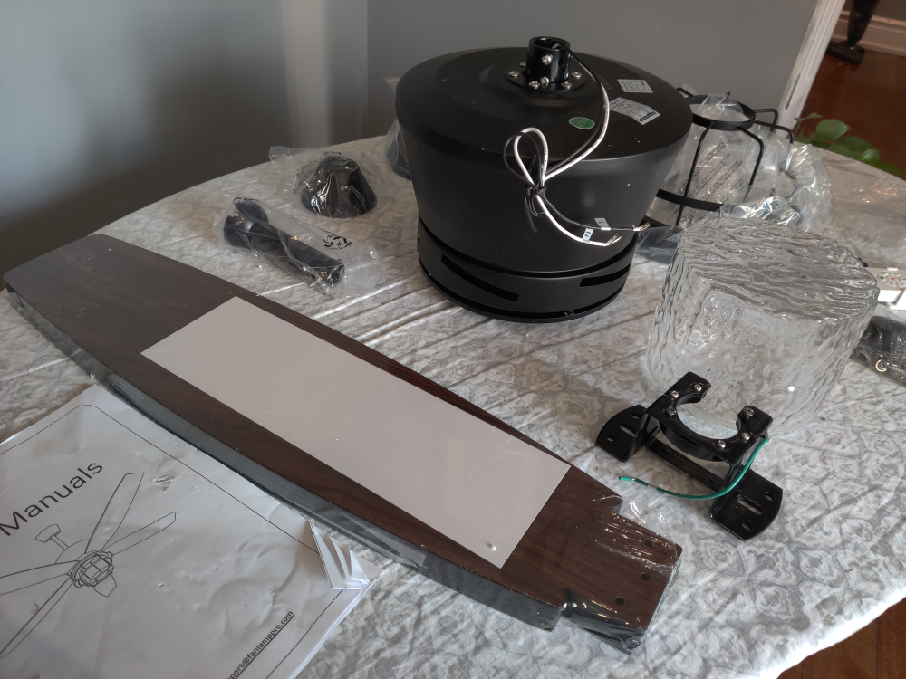 Fanimation 52" Ceiling Fan with Light & Remote - photo 2