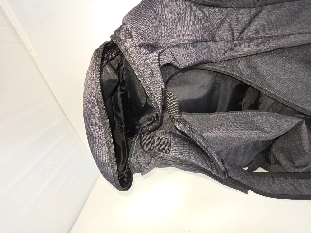 Helly Hansen Bislett 36L training bag image indicator(8)