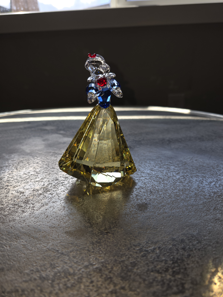 Swarovski Disney Snow White Figurine - photo 2
