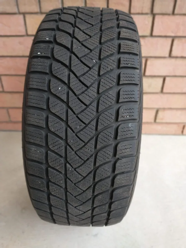 225/50R17 - 4x Landsail tires thumbnail