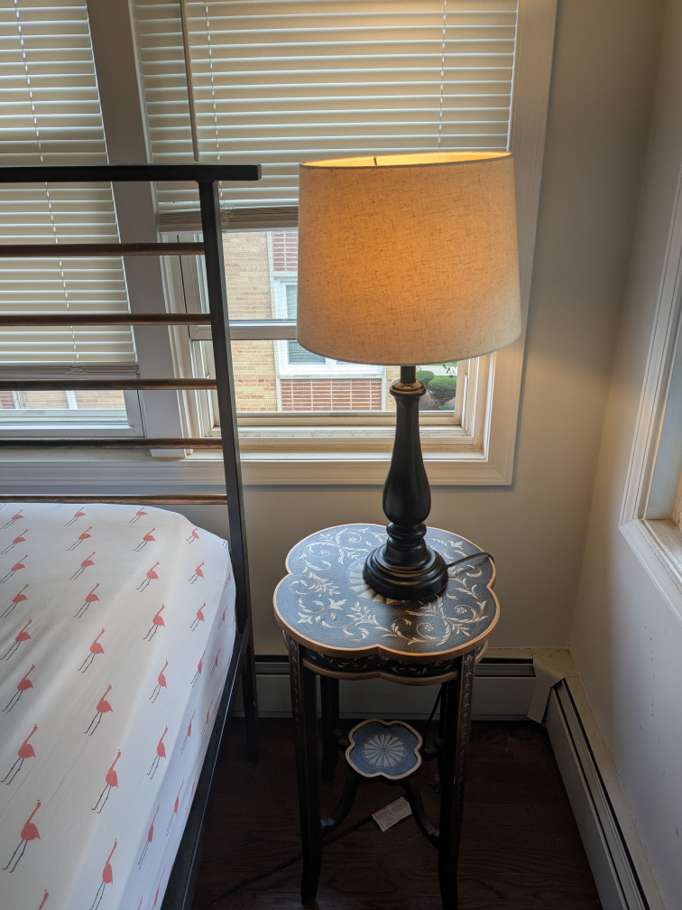 Table lamp with side table