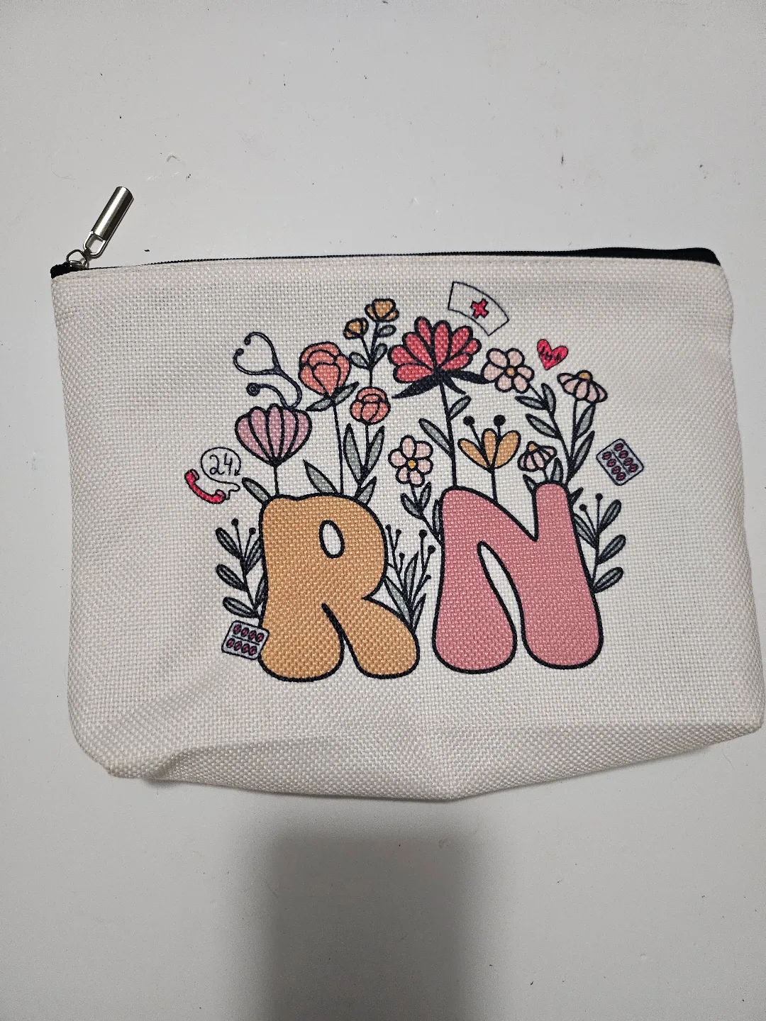 RN Floral Zipper Pouch 🇨🇦 thumbnail