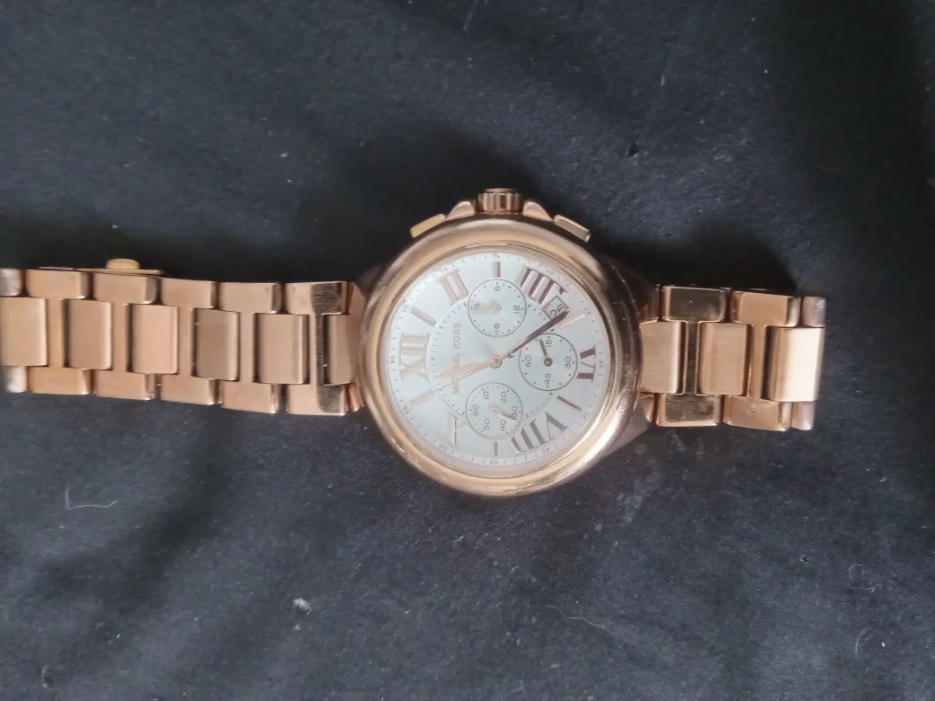 Michael Kors Rose Gold Watch image indicator(4)