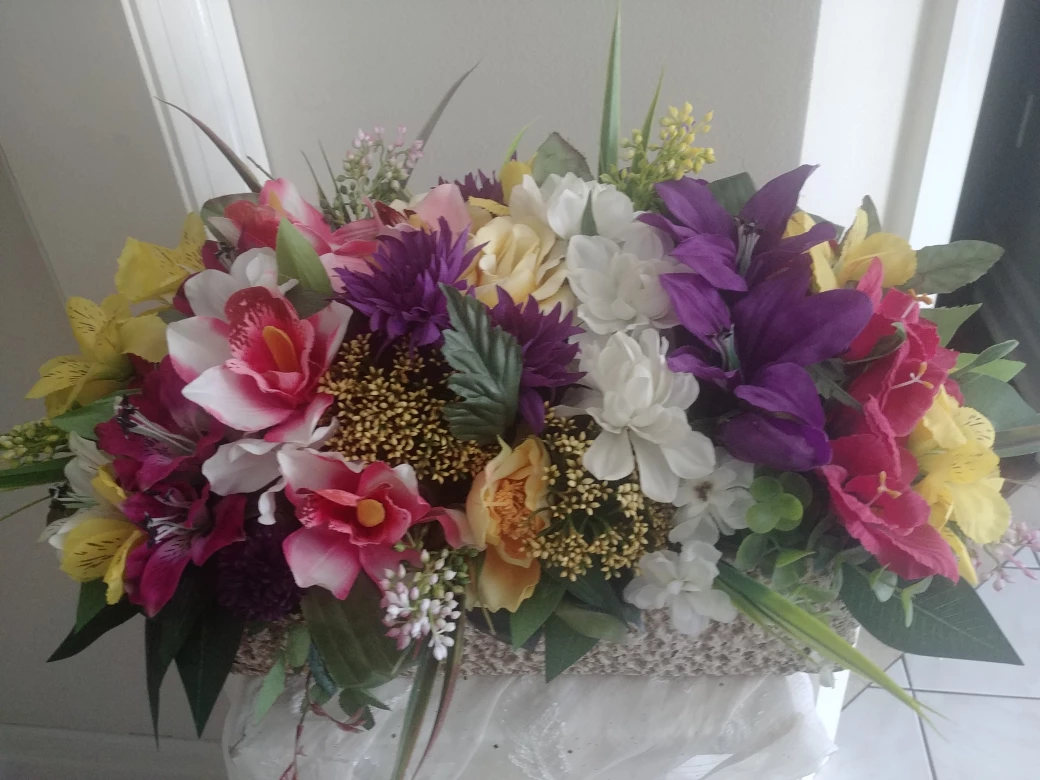 Silk Floral  Arrangements. $50 AND UP - photo 2