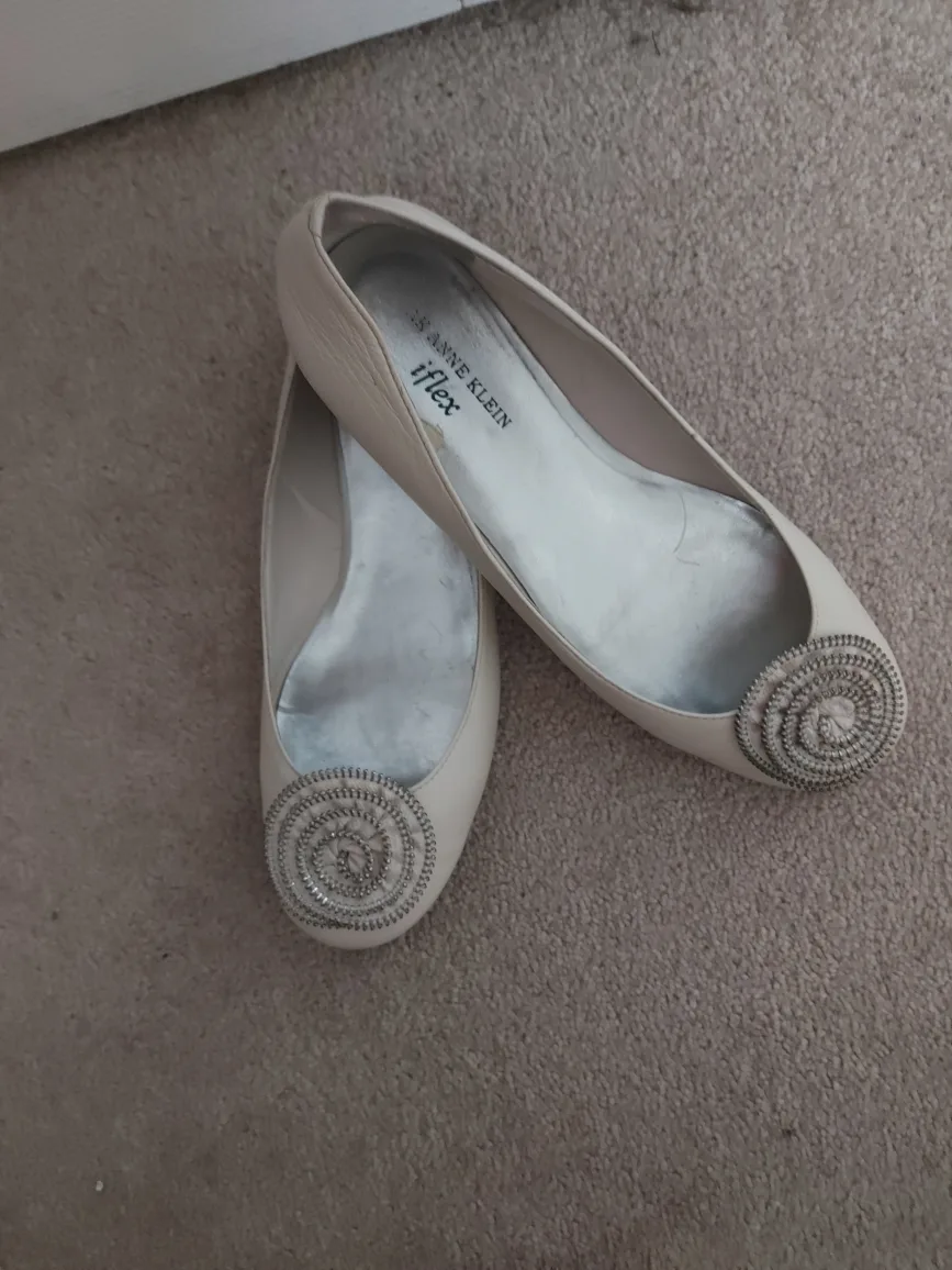Anne Klein iflex Ballet Flats - Size 8 thumbnail