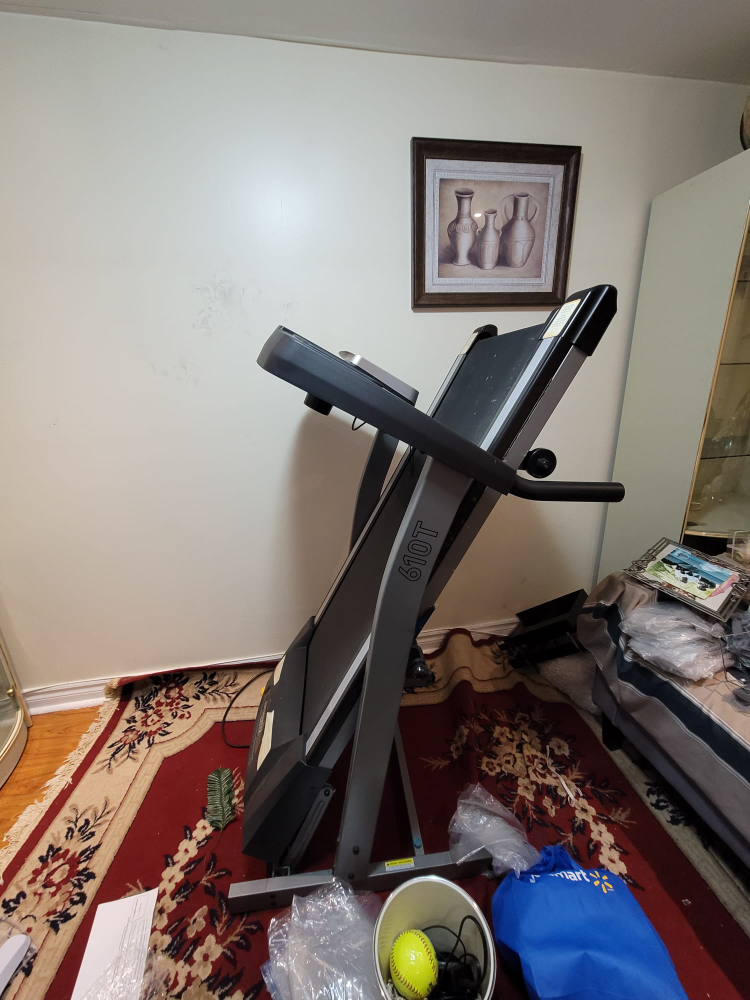 Tempo Fitness 610T Treadmill - photo 3