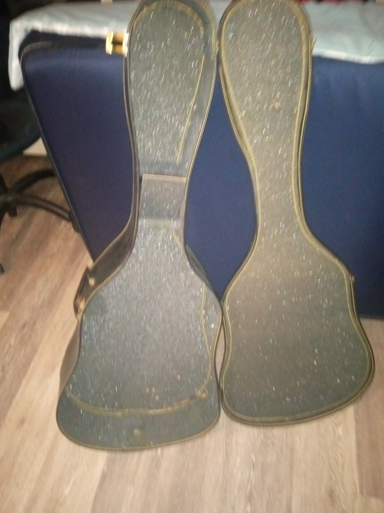 Guitar Hard Case - photo 3