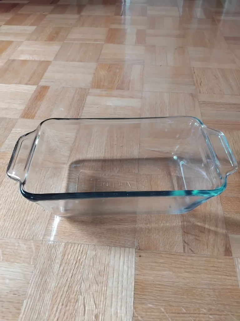 Anchor Glass Baking Dish thumbnail