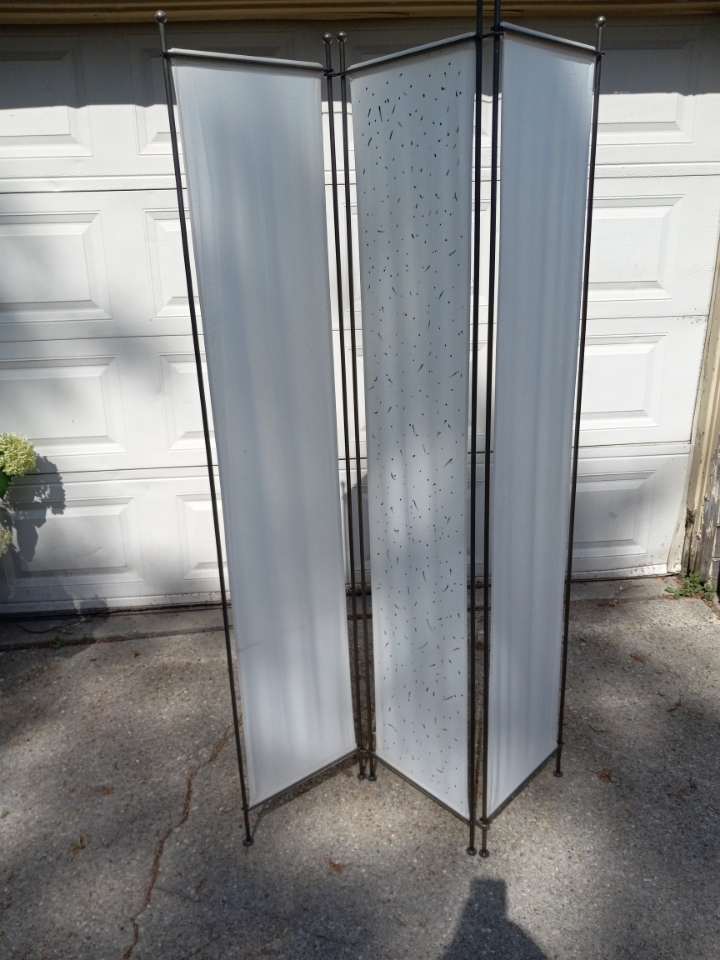 room divider/ privacy screen