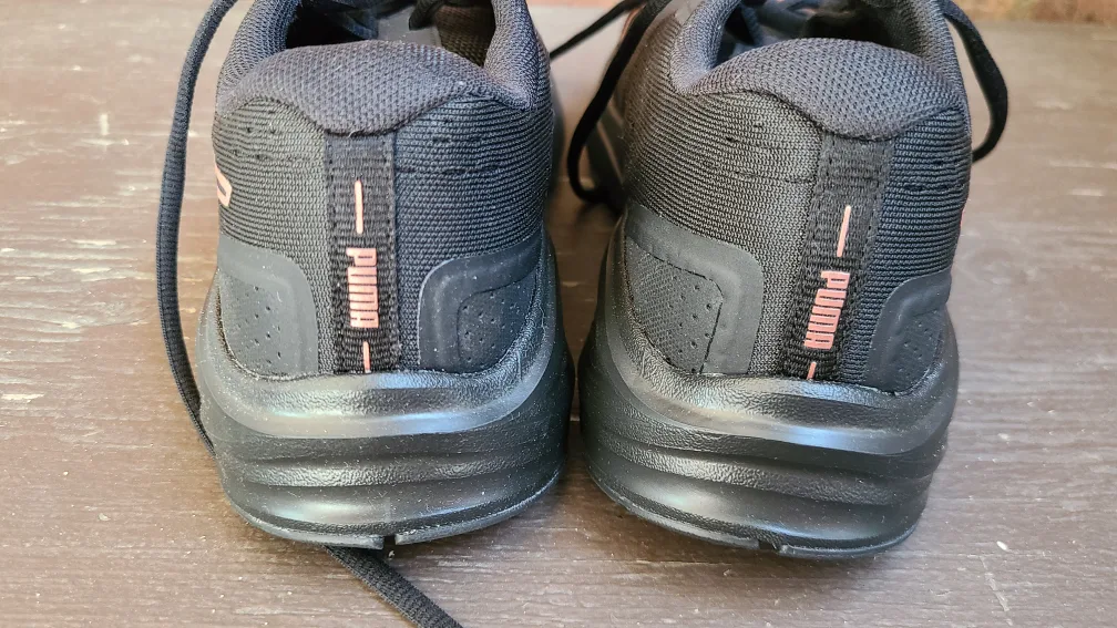 Puma Running Shoes - US Size 7 image indicator(2)