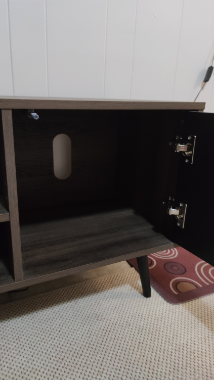 ✨Moving Sale✨ Faux Wood TV Stand with Storage - photo 5