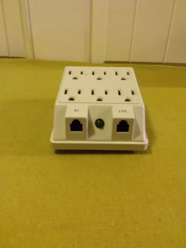 ➡️ GFCI Protected Surge Power Strip (2) image indicator(3)