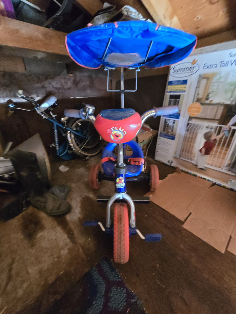Sesame Street Elmo Tricycle - photo 2