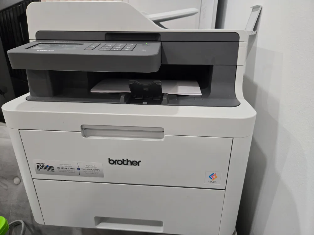 Brother MFC-L3710CW Colour Laser Printer thumbnail