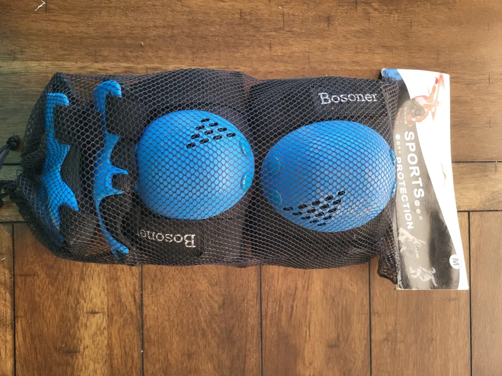 Bosoner Sports Protection Set - Knee, Elbow, Wrist Pads thumbnail
