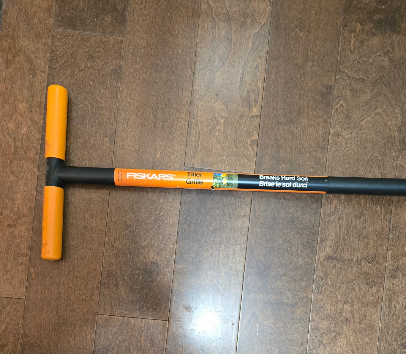 Fiskars Tiller - Breaks Hard Soil image indicator(2)