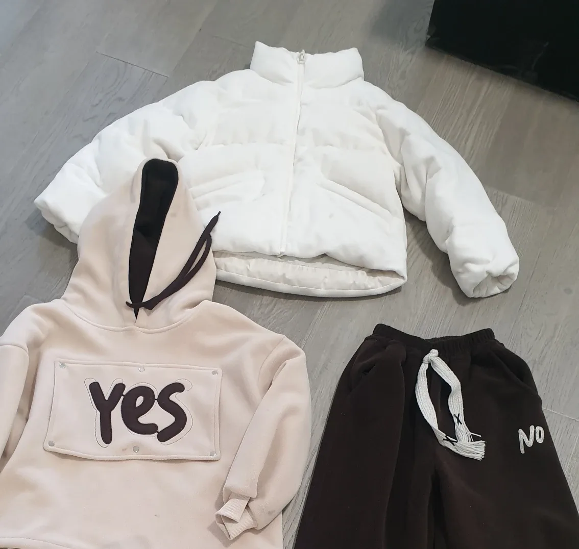 girl's clothes (7-9years) thumbnail