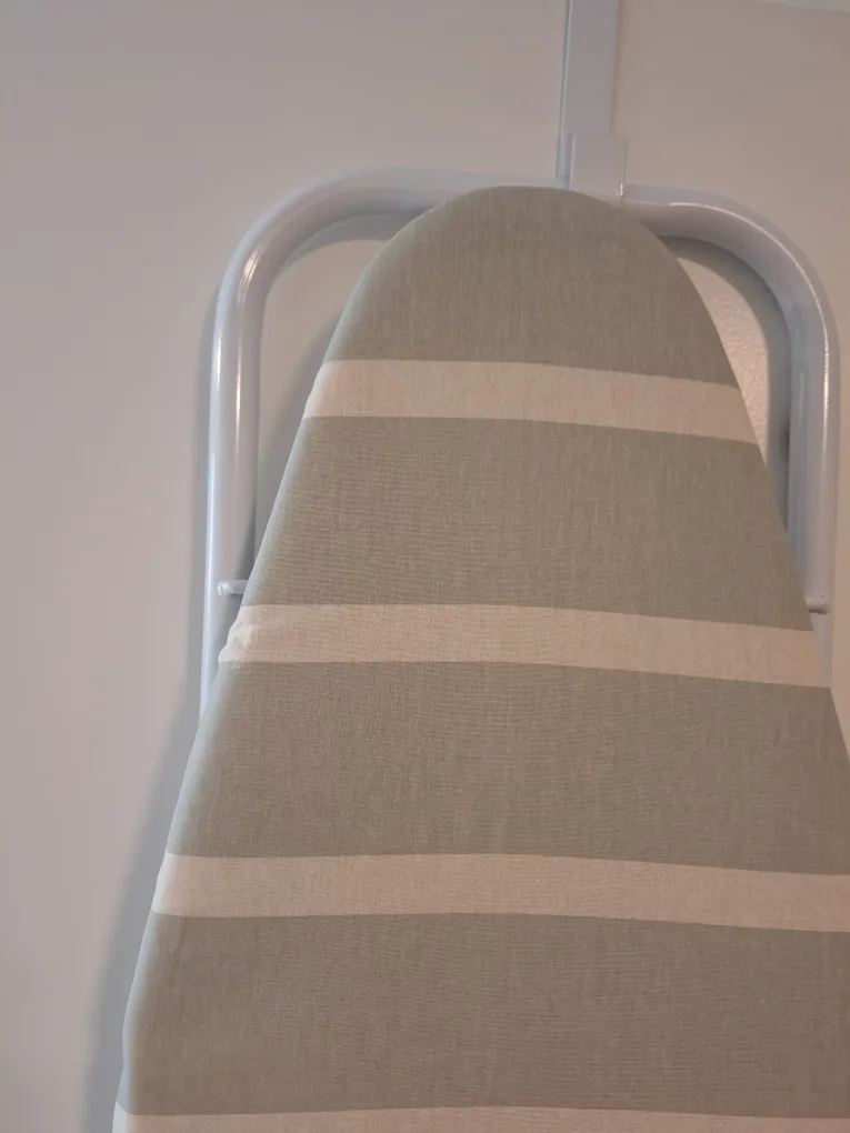 Table Top Ironing Board image indicator(2)