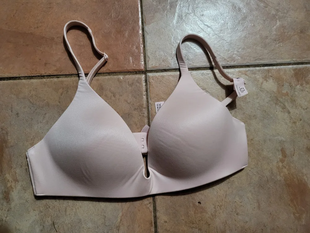 Victoria's Secret Bra Size 32b thumbnail