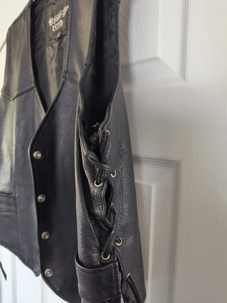 women's Biker's Club Leather Vest, Size M - photo 3