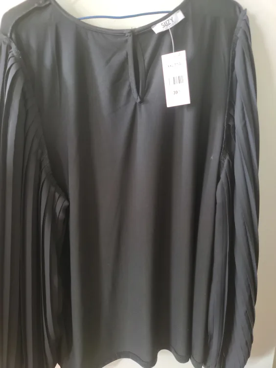 Suzy Shier Black Pleated Sleeve Blouse - XXL thumbnail