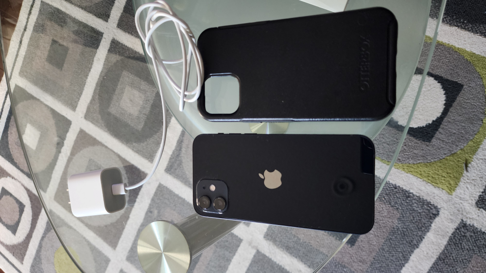 Apple iPhone 12 Black + Otterbox Case 100% battery - photo 2