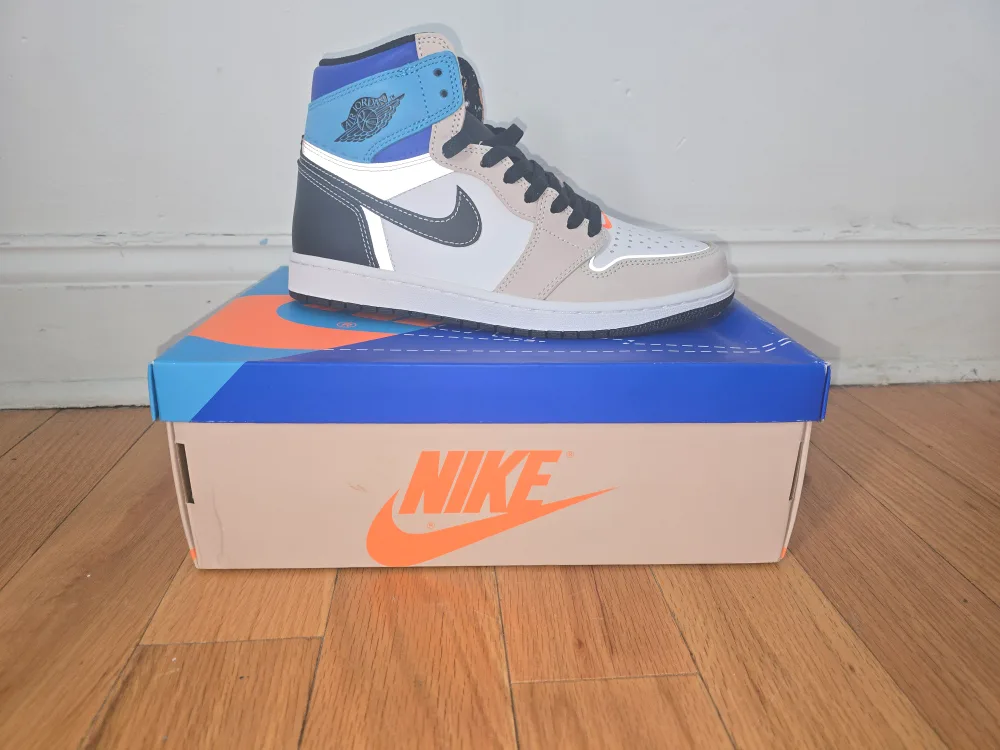 Nike Air Jordan 1 Zoom CMFT 2 Size 8 image indicator(2)