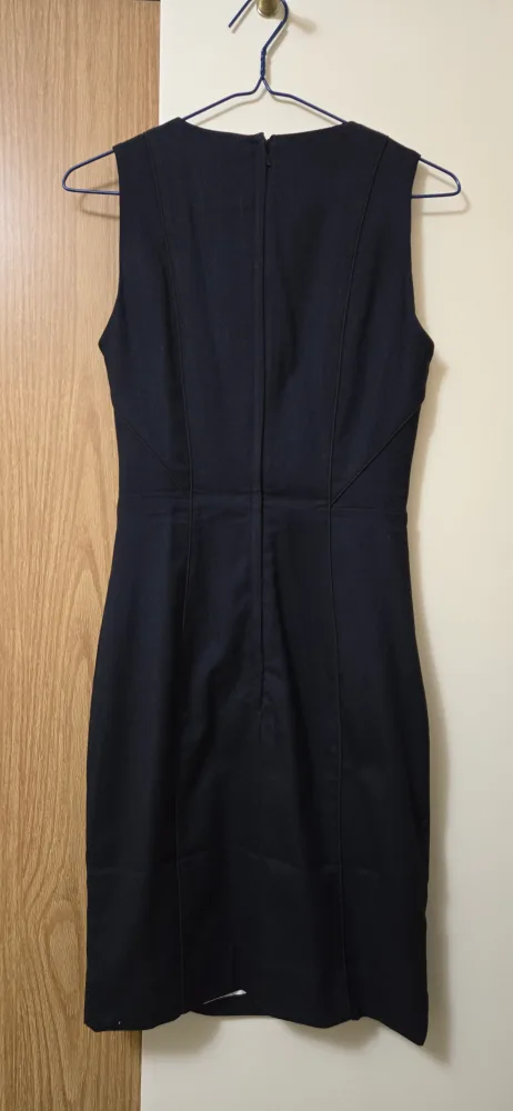 H&M Navy Sleeveless Dress image indicator(2)