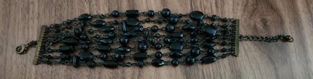 Bundle-Mickey Mouse Earrings & Black Beaded Bracelet image indicator(2)