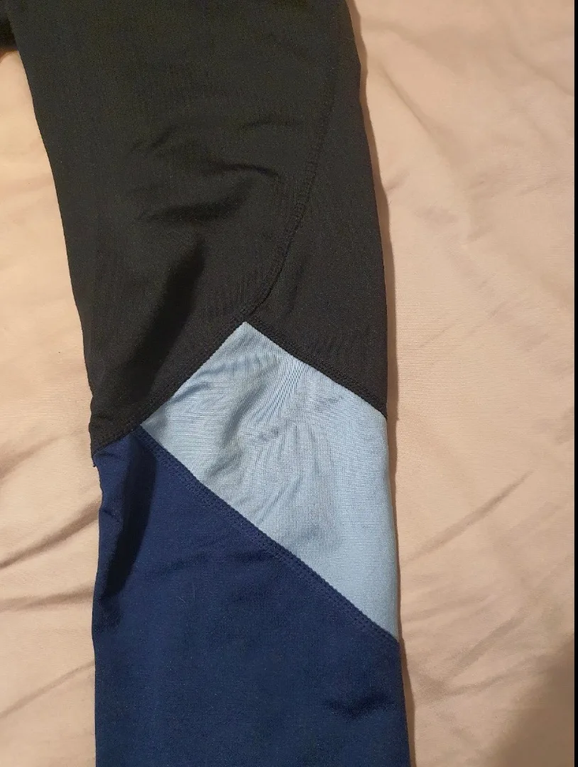 Two Gym Leggings image indicator(4)