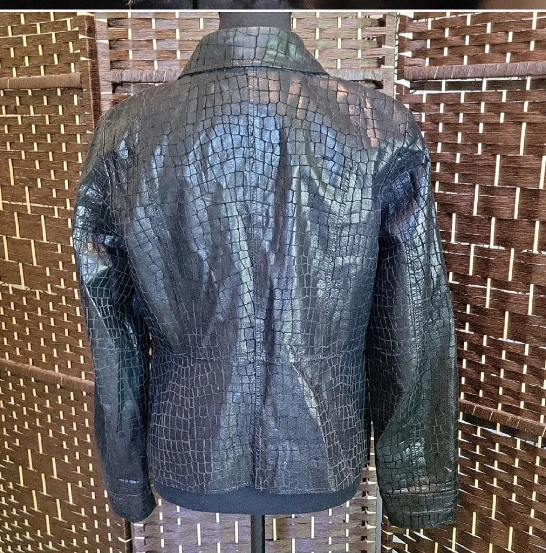 Neiman Marcus Leather Jacket - Size 10 image indicator(4)