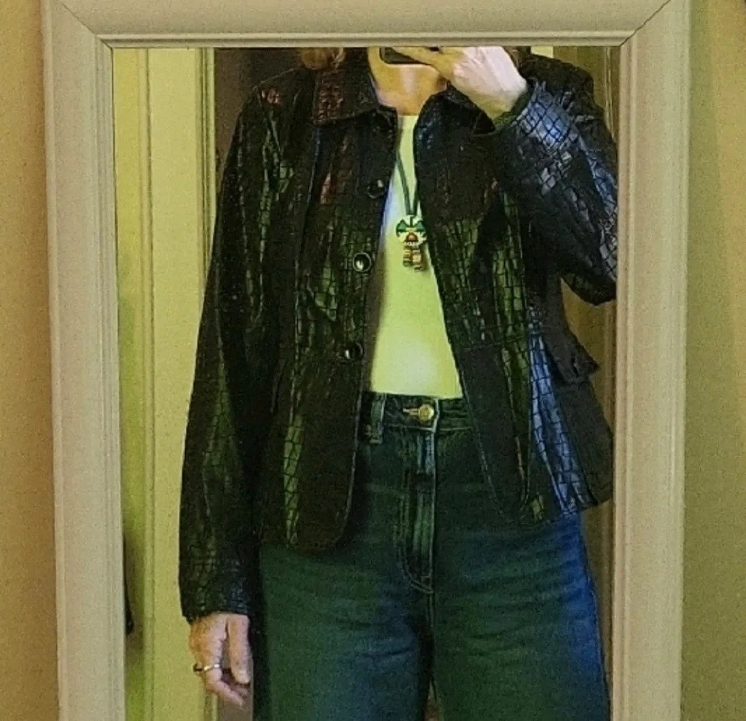 Neiman Marcus Leather Jacket - Size 10 image indicator(5)