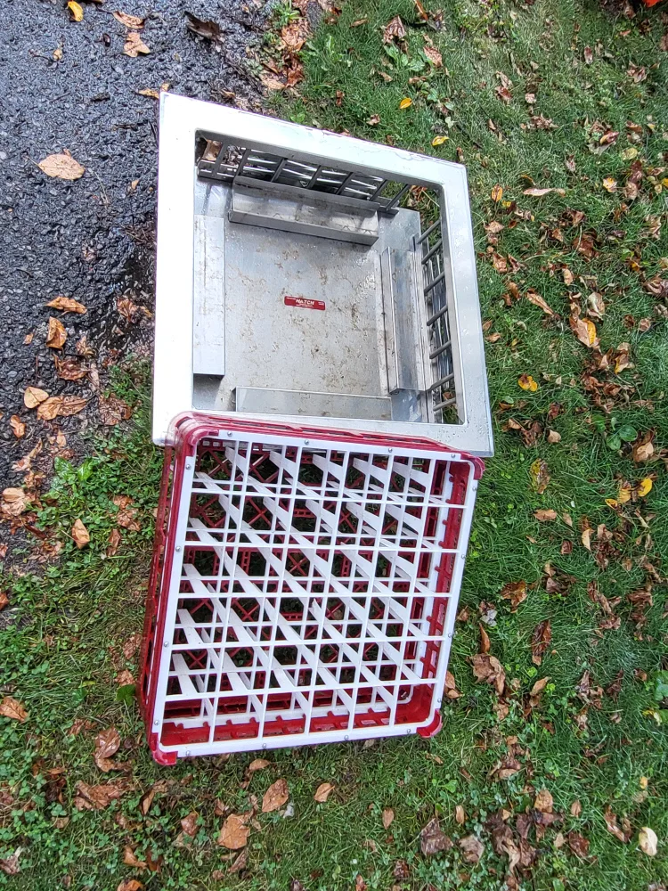 Hatch Industries Floor Sink with Basket for Dishwasher thumbnail