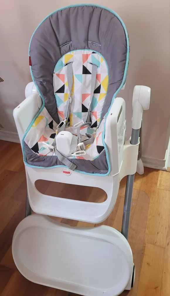 Fisher-Price High Chair -foldable image indicator(2)