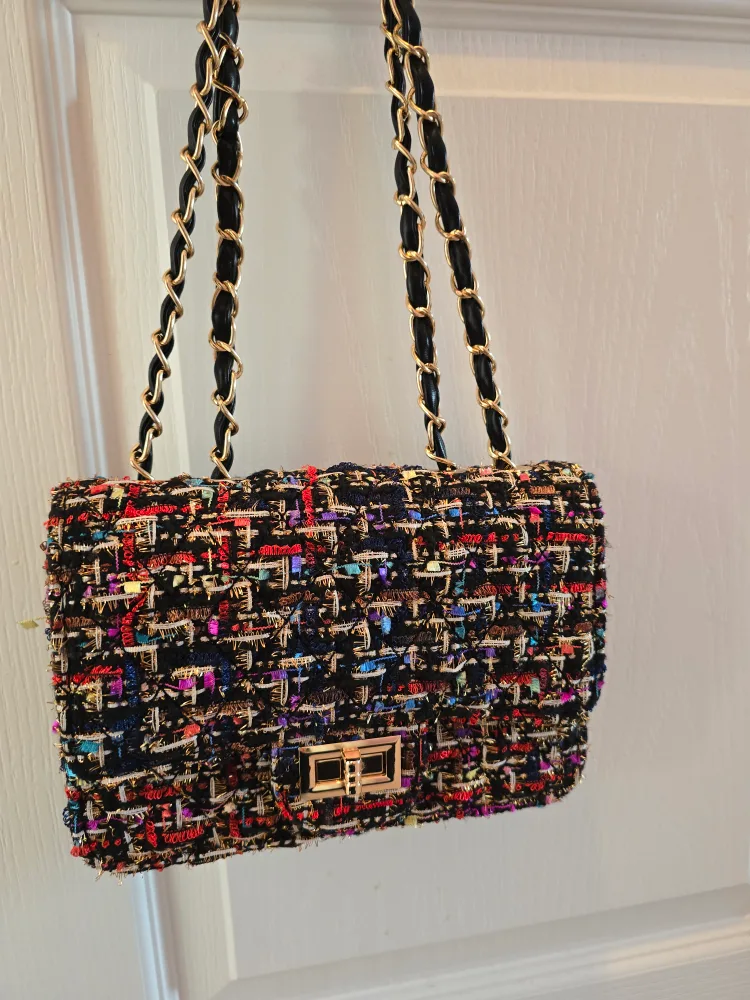 Tweed Shoulder Bag with Chain Strap image indicator(2)