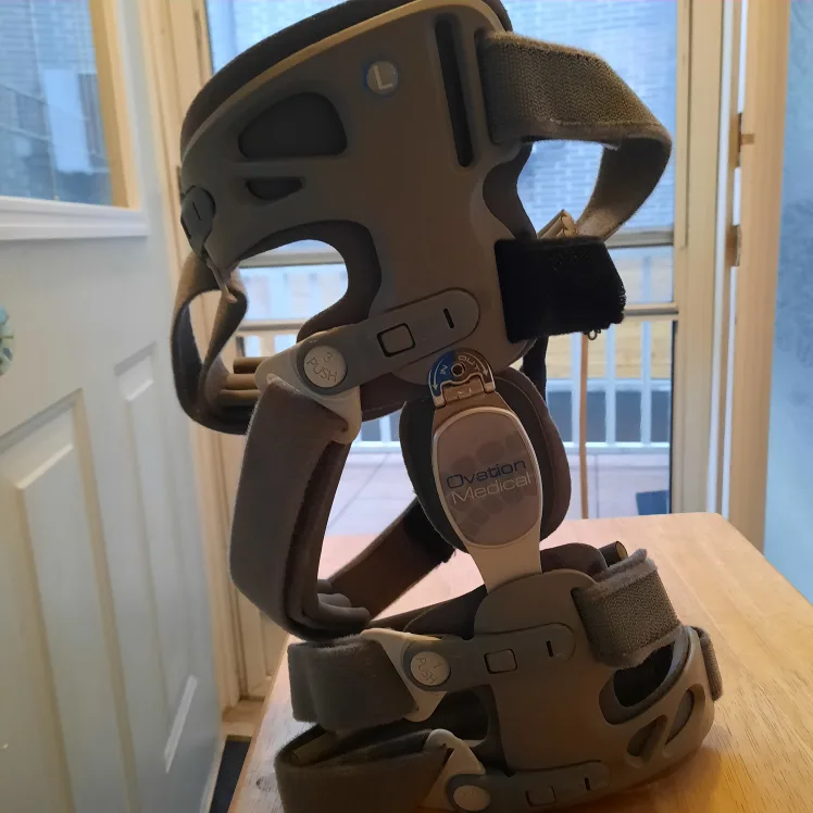 Ovation Medical Knee Brace - Size L image indicator(4)