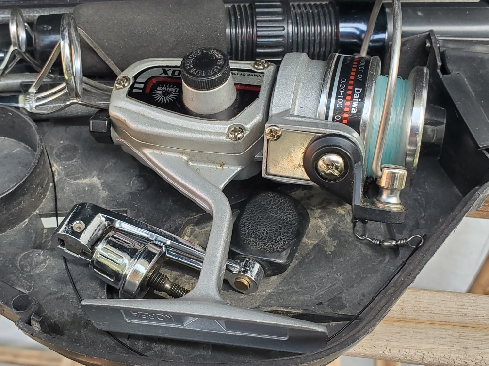 Vintage Daiwa Minispin System, Compact Travel Fishing Kit - photo 4