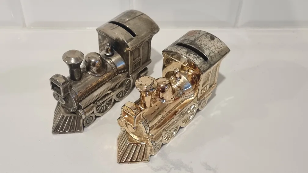 Kids Decor, Figurines & piggy banks image indicator(4)