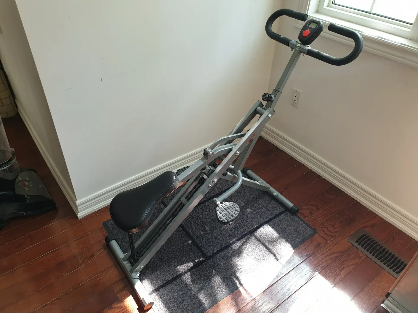 Sunny Health & Fitness Squat Assist Rower thumbnail