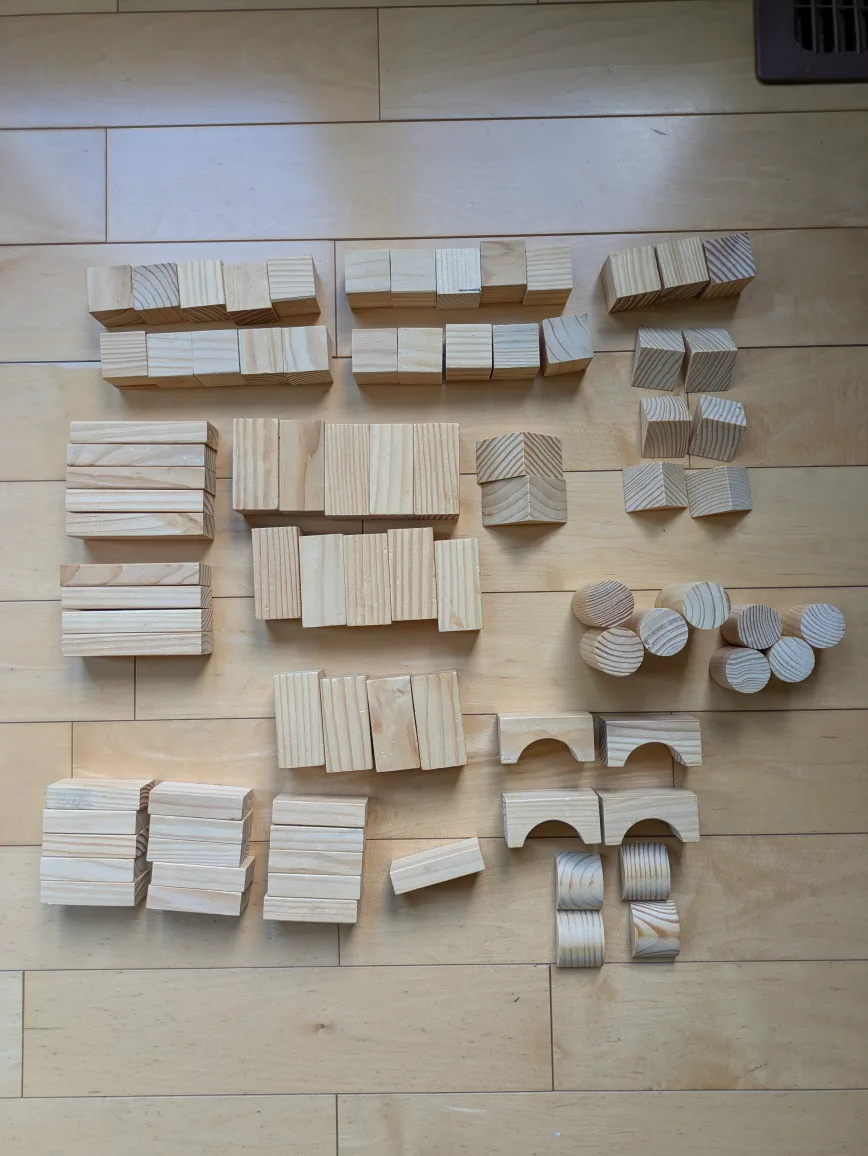Wooden Building Blocks Set thumbnail