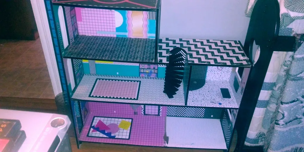 LOL Surprise! OMG House of Surprises Dollhouse thumbnail