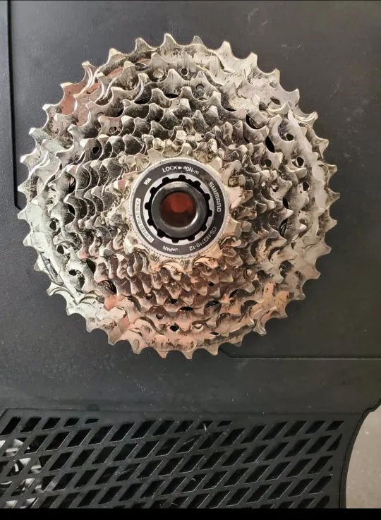 Saris H3 Plus Smart Trainer + 12sp Cassette + Accessories image indicator(4)