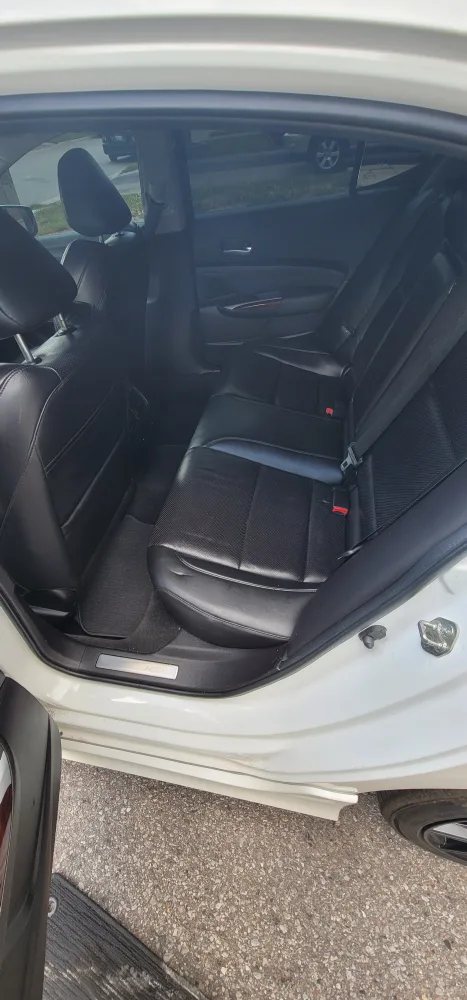 Acura TLX - White Sedan image indicator(8)