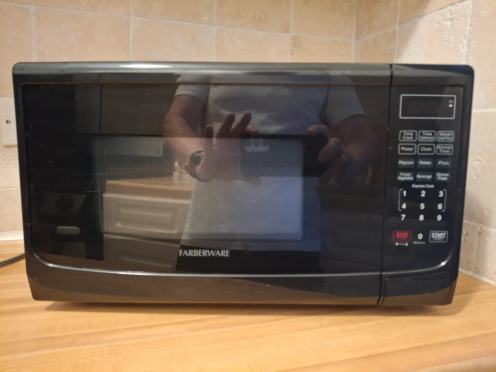 Farberware Microwave Oven thumbnail
