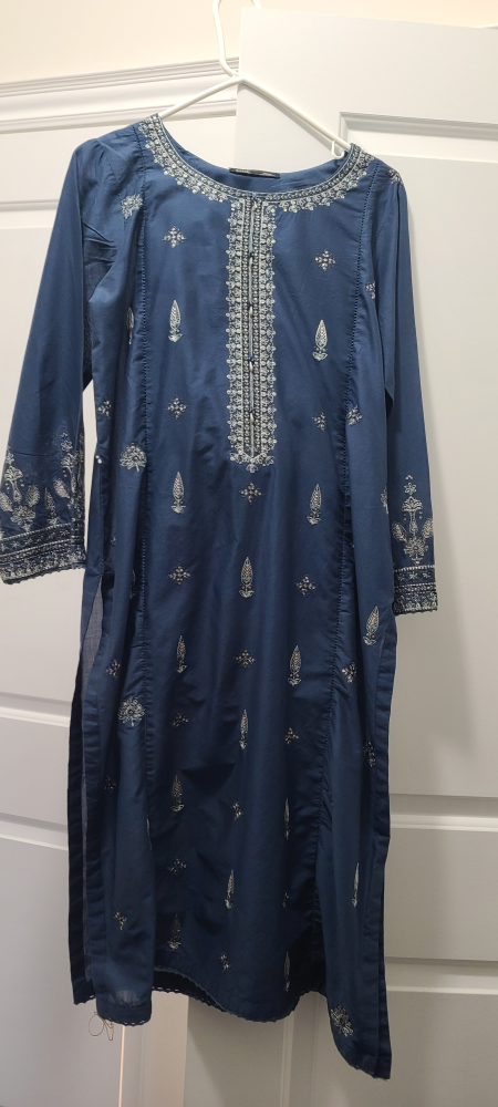 Batiks Medium Women's Kurta Set