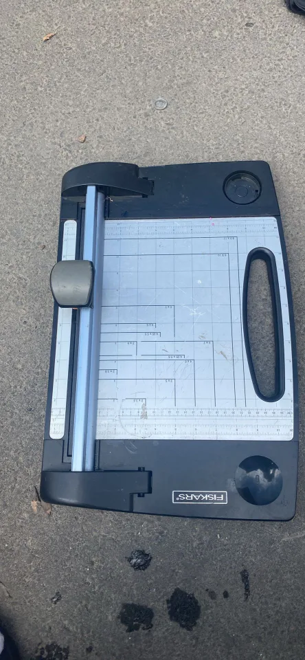 Fiskars Paper Trimmer thumbnail