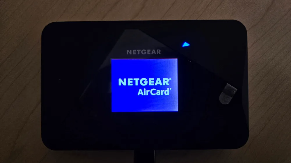 Netgear AirCard 785S Mobile Hotspot thumbnail